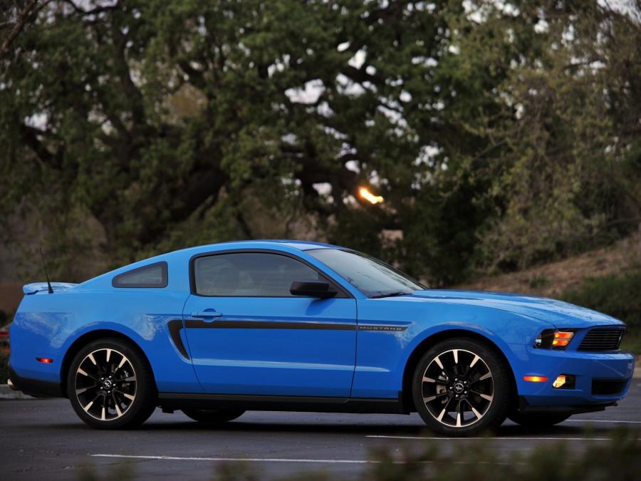  Ford Mustang V6 2011 года  (фото 92 из 93)